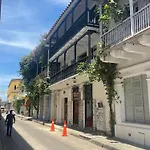 6 Confortable y céntrico Apto