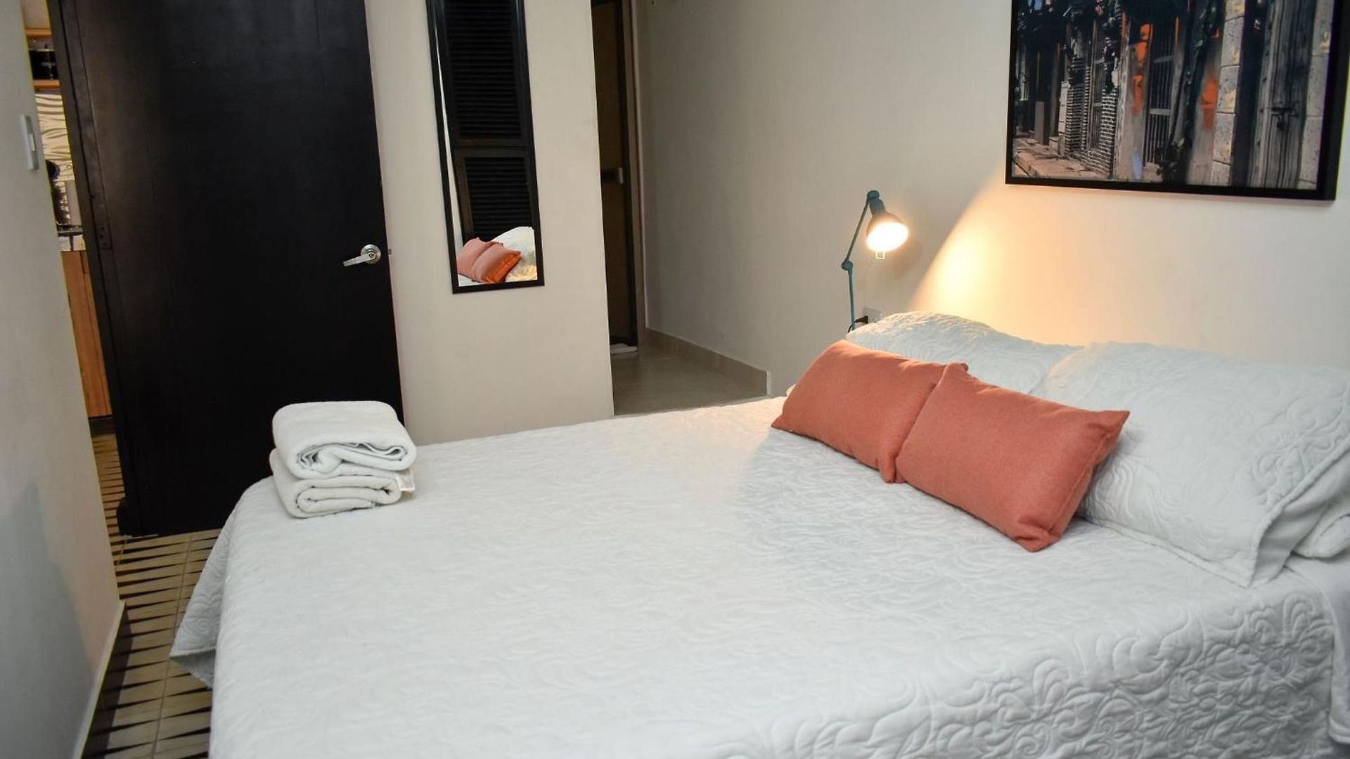 En La Ciudad Amurallada De De Indias Apartamento